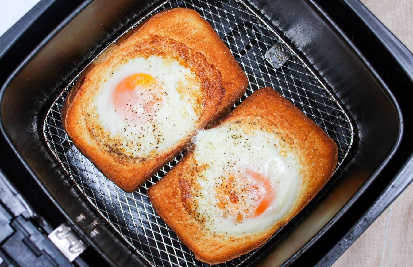 pao de forma com ovo na airfryer