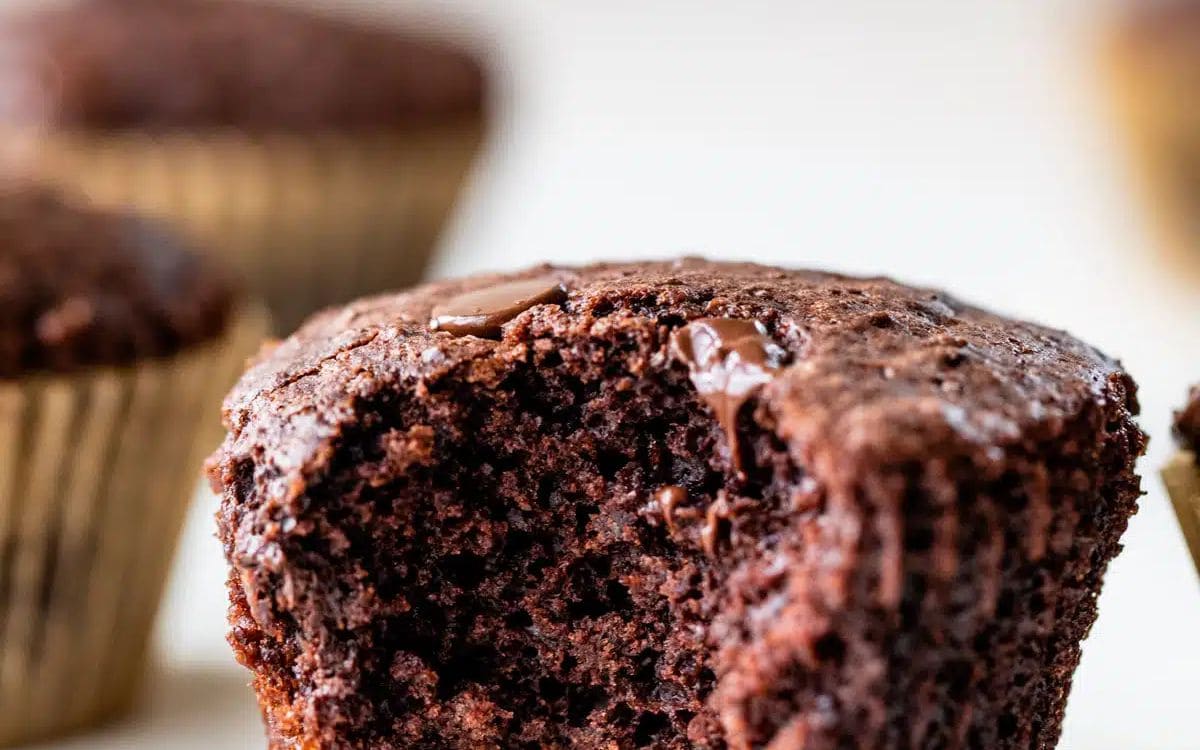 Receita de Bolo de Chocolate Fofinho na Airfryer