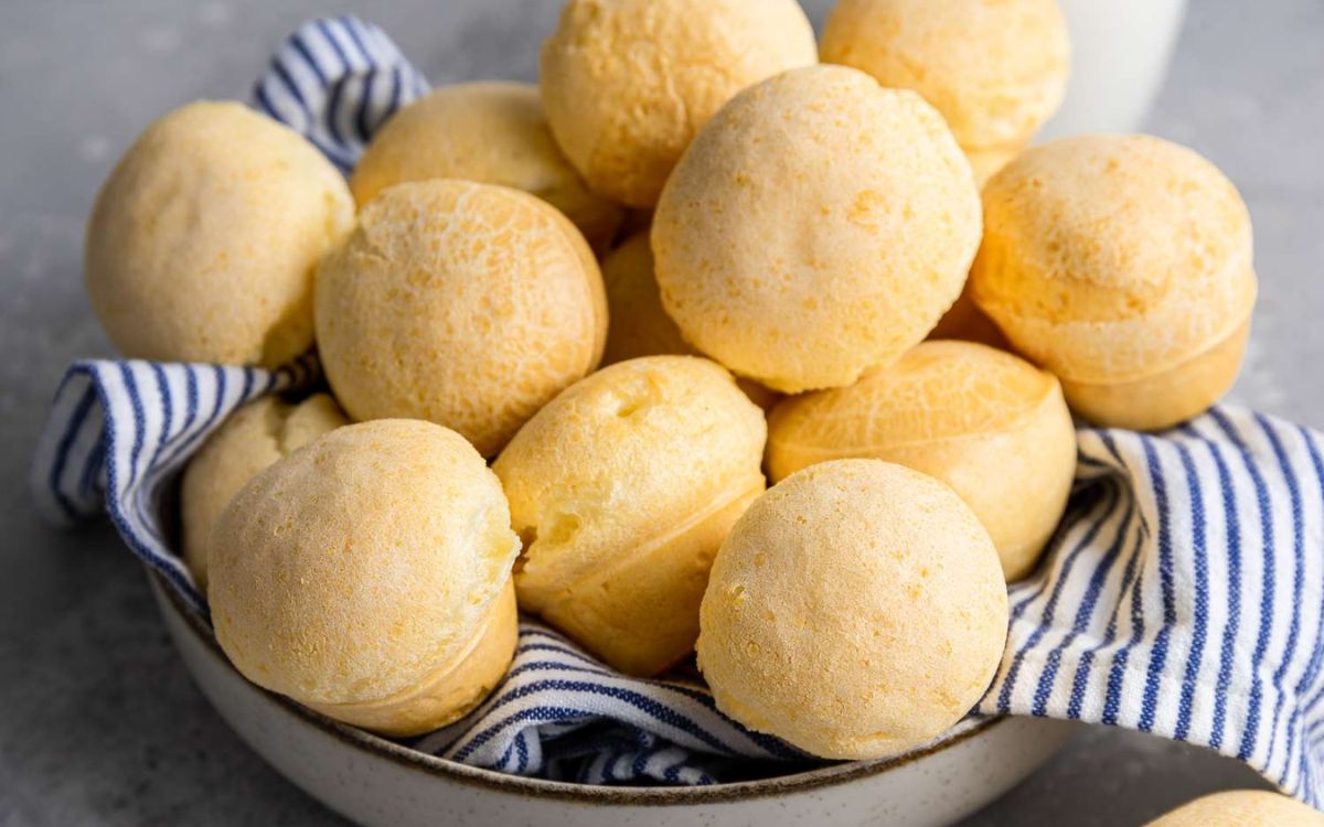 Receita de Mini Pão de Queijo na Airfryer