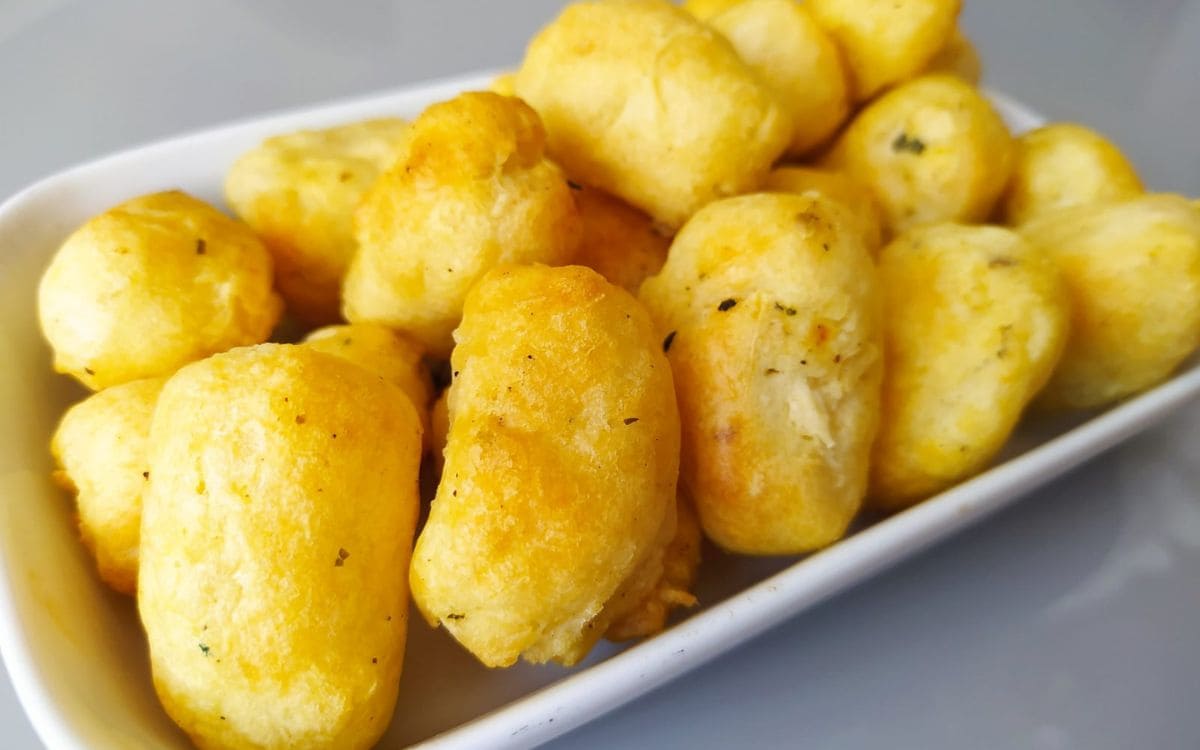 Receita de Bolinho de Aipim na Airfryer