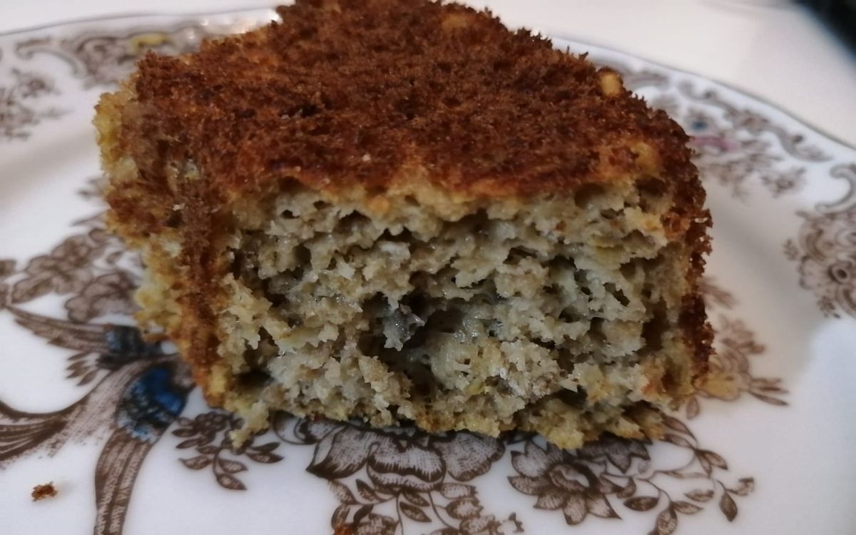 Bolo de Maça com Aveia e Granola na Airfryer