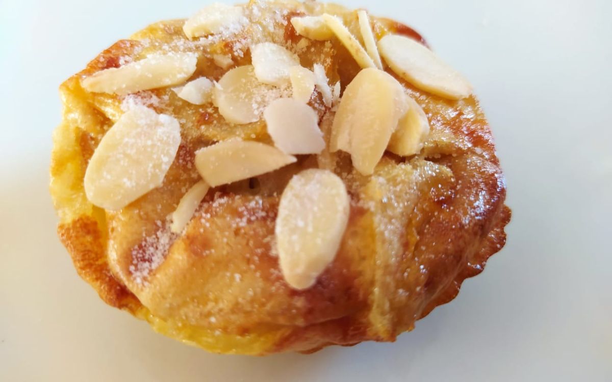 bolinho de banana com amêndoas na airfryer