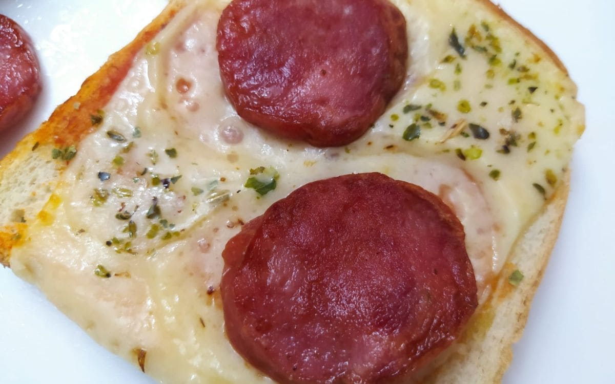 Receita de Pizza com Pão de Forma na Airfryer