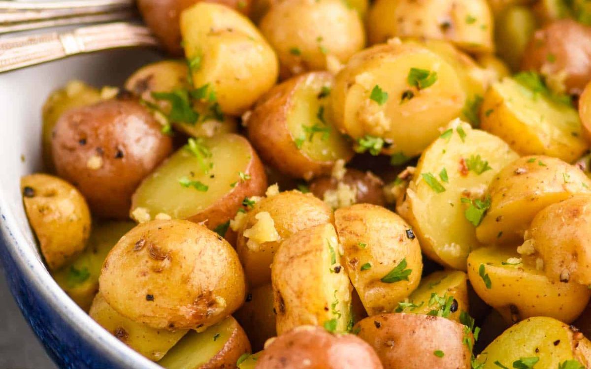 Batata Pequena na Manteiga na Airfryer