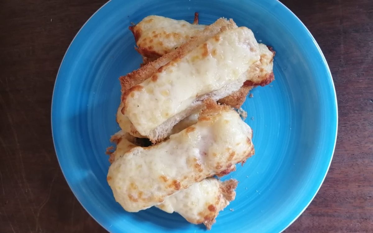 Receita de Enroladinho de Pão de Forma na Airfryer