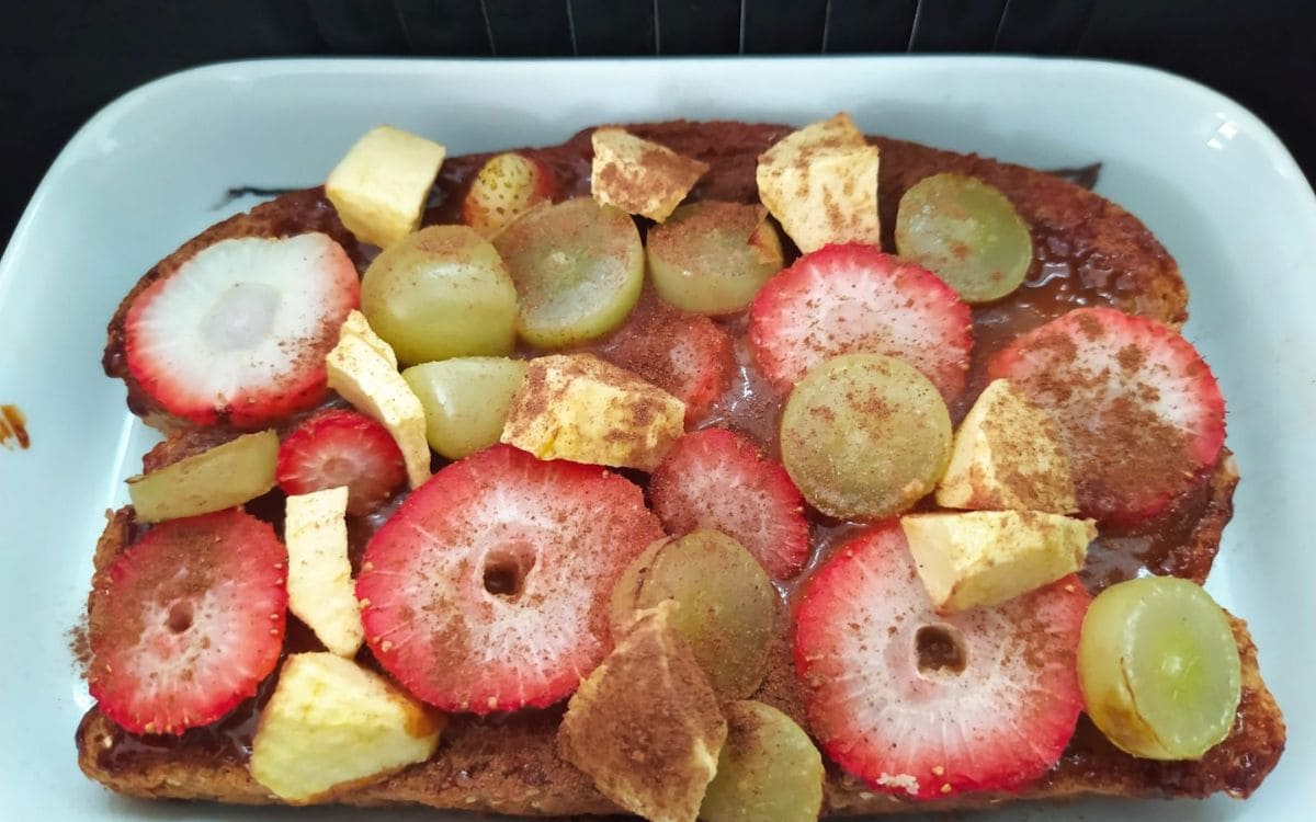 Receita de Torrada com Frutas na Airfryer