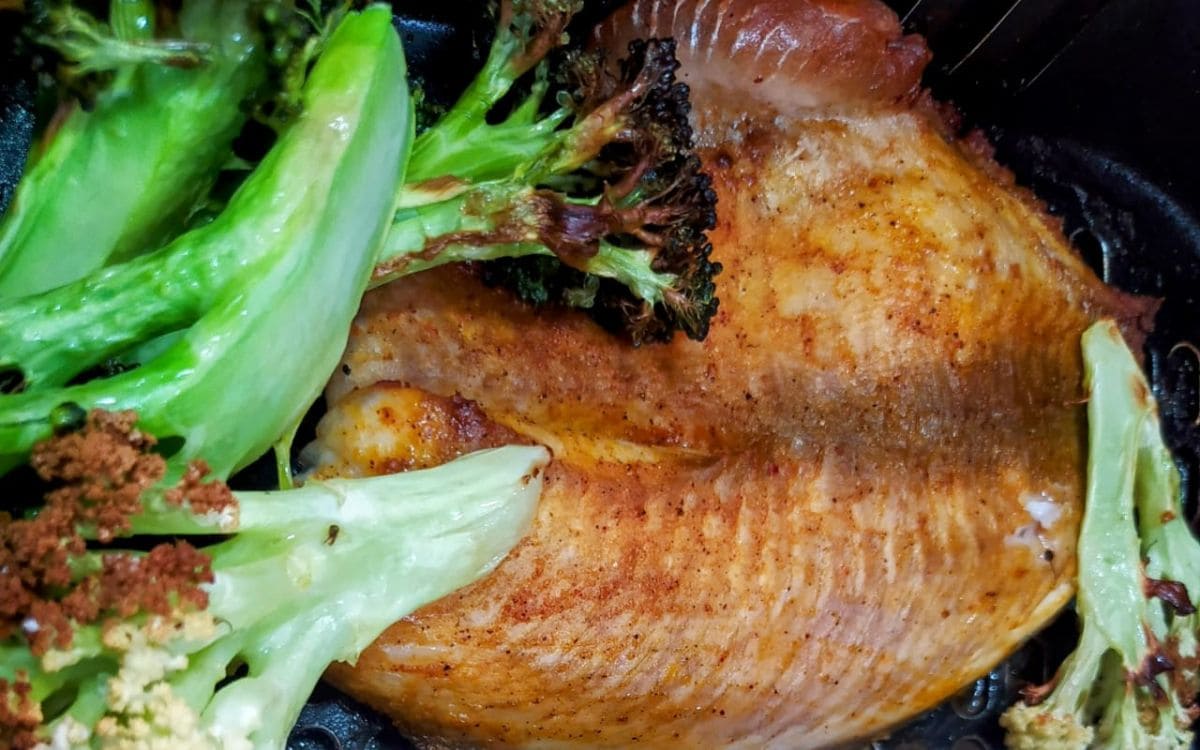 Receita de Peixe com Brócolis e Couve Flor na Airfryer