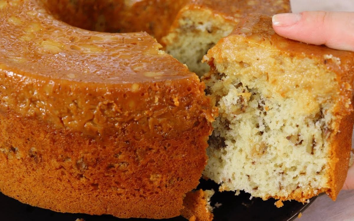 bolo de nozes com doce de leite