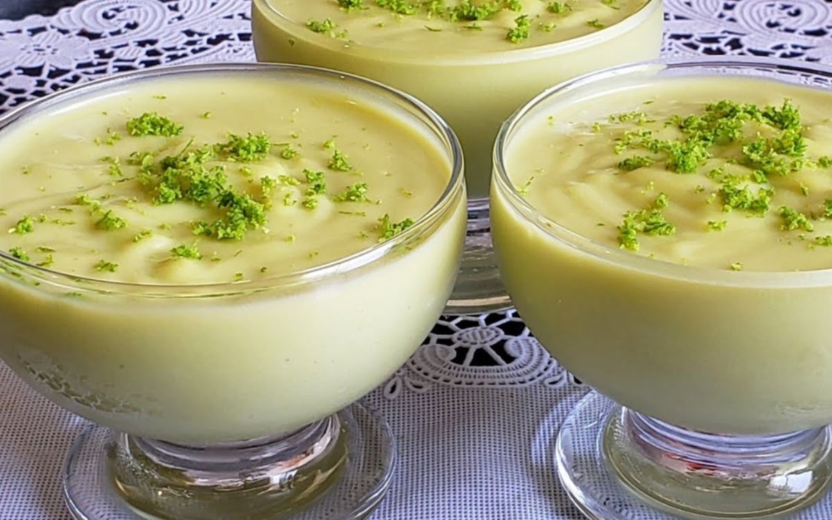 mousse de abacate e limão