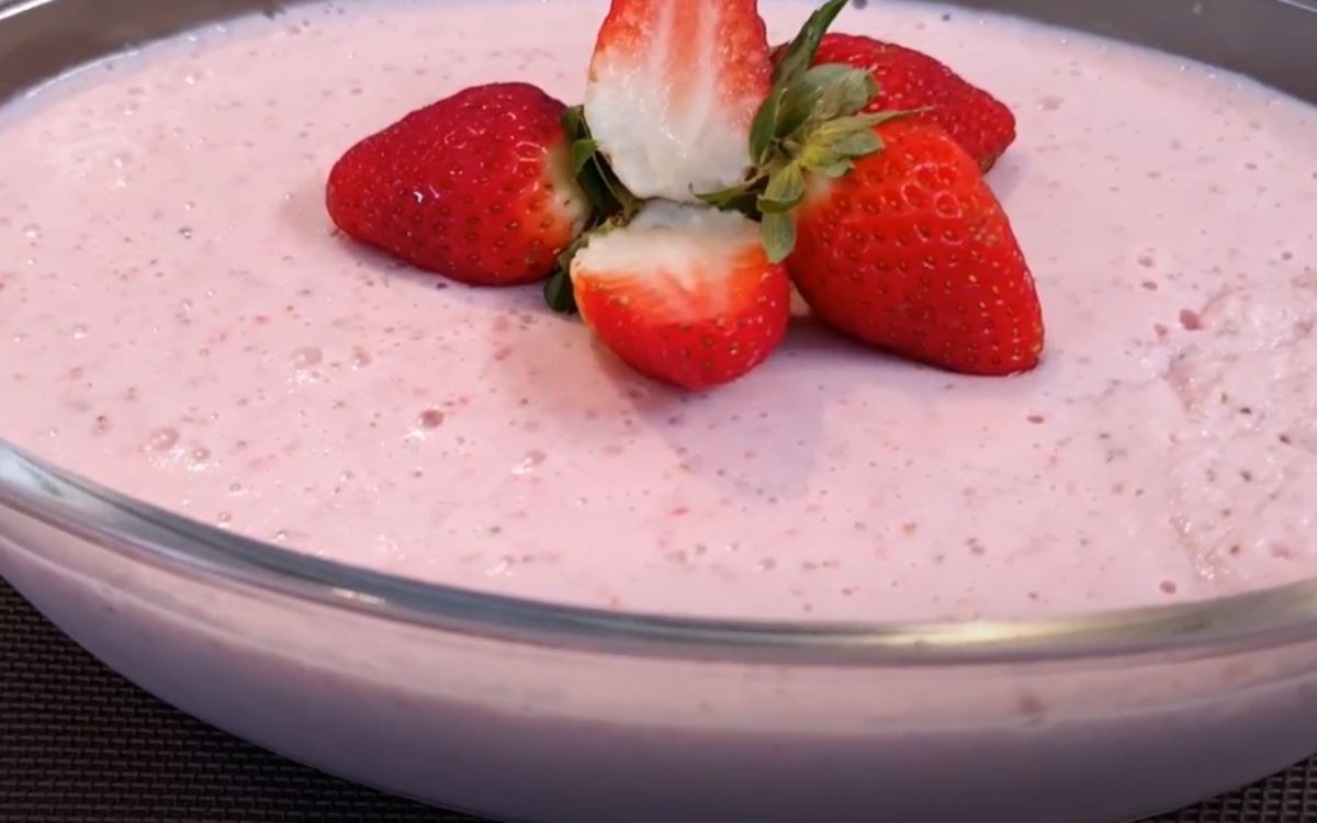 mousse de morango