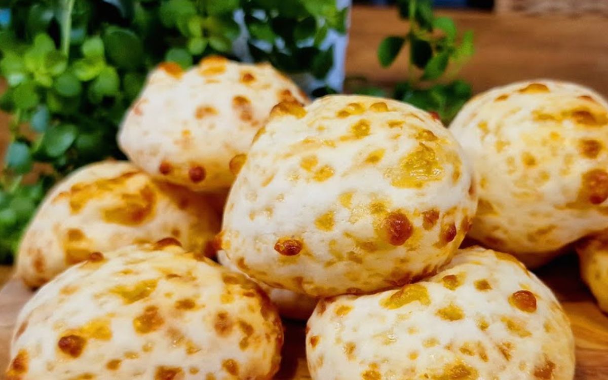 pão de queijo com 3 ingredientes