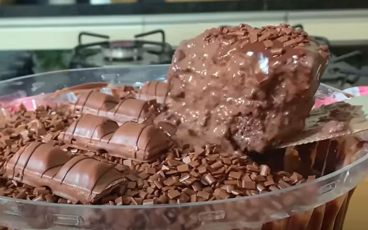 bolo alagado de chocolate