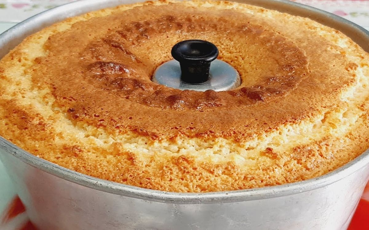 bolo de coco cremoso