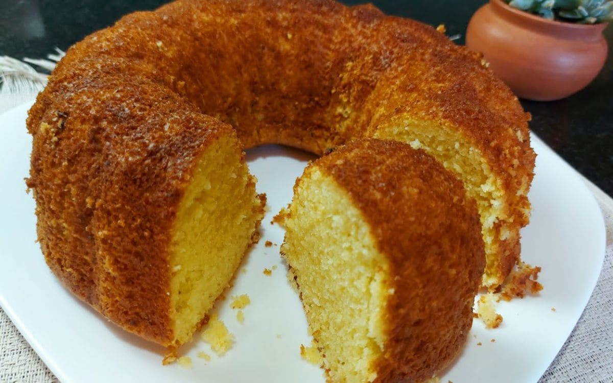 bolo de creme de leite com coco