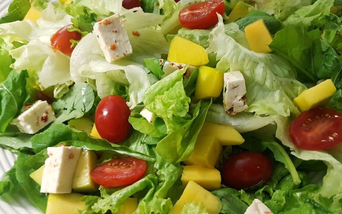 salada verde de restaurante